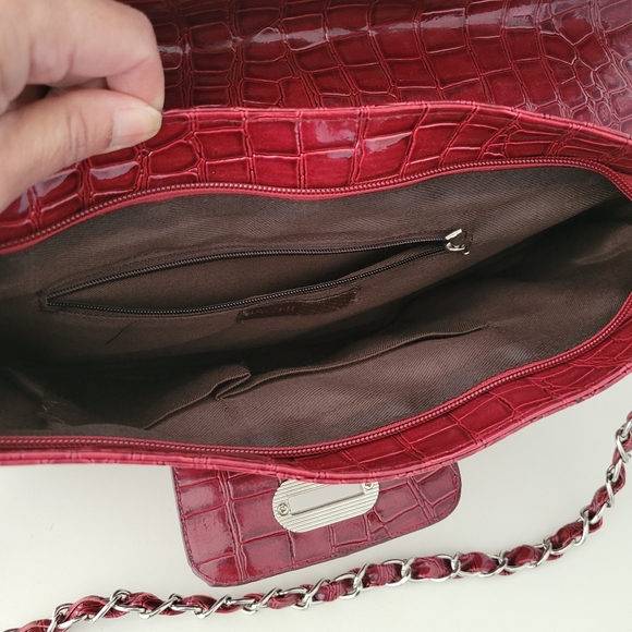 Dark red clutch/ crossbody - Picture 4 of 6